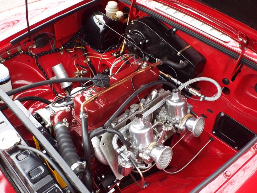 NBL418E_EngineBayDSCF3221
